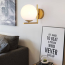 TEMBAGA | Lampu Dinding Bebola Kaca Berbentuk L Emas Nordic